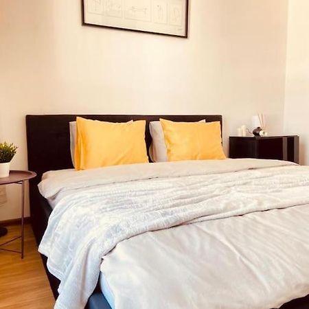 Spacious,Stylish And Comfortable 2 Room Apartment With Million Dollar View Варшава Екстериор снимка