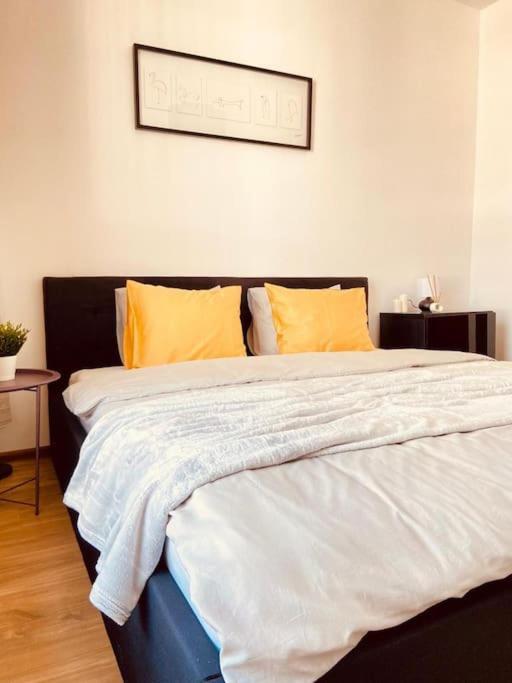 Spacious,Stylish And Comfortable 2 Room Apartment With Million Dollar View Варшава Екстериор снимка