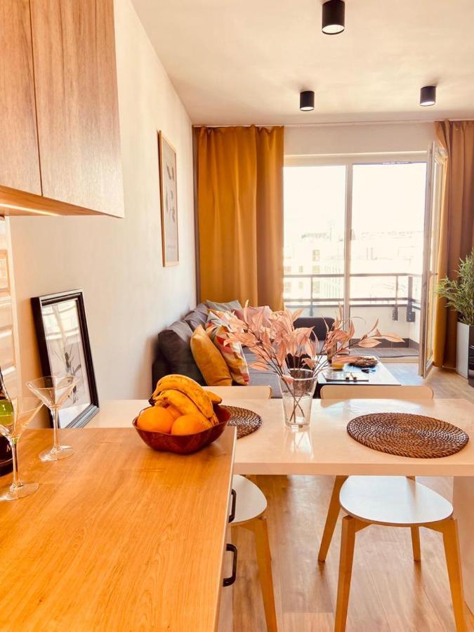 Spacious,Stylish And Comfortable 2 Room Apartment With Million Dollar View Варшава Екстериор снимка